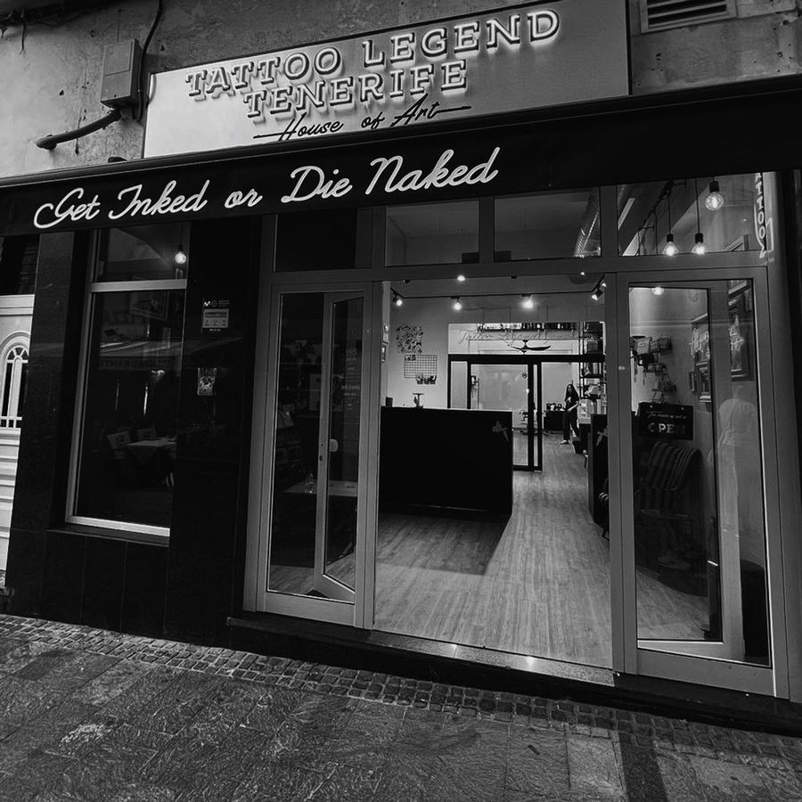 Fachada del estudio Tattoo Legend Tenerife